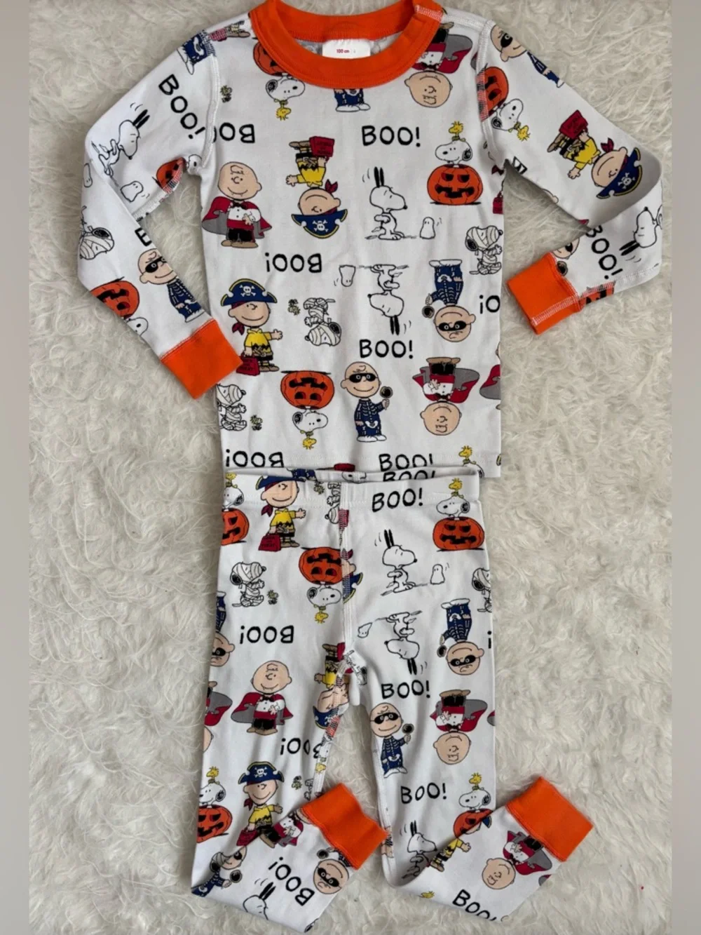 Hanna Andersson White Halloween Peanuts Pajama Set with Orange Trim